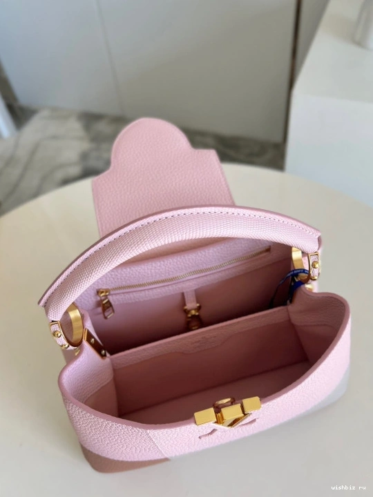 WIS VUITTON LOUIS CAPUCINES BB 1003